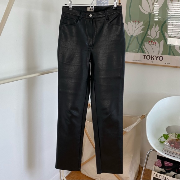 Aritzia Pants - Aritzia Melina Pant